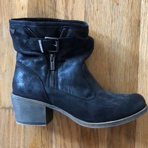 Roxy Boots